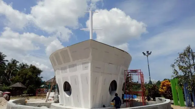 Proyek Resto Perahu Bangka Belitung